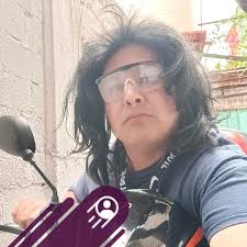 How to fix a Triceratops toy that makes a clicking sound?