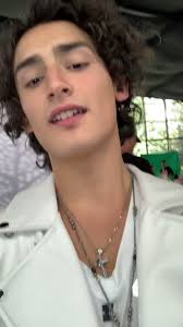 Soltero con Hijas's Video