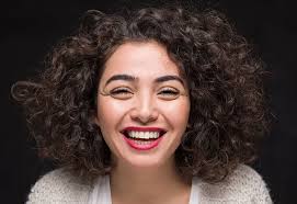 Hairstyles for short curly hair will naturally hold a lot of volume, so it's in order to do get the most out of your hair, let your natural curls fall where they wish and fix any frizzy pieces with a texturizing or. 15 Essential No Frizz Tips Naturallycurly Com