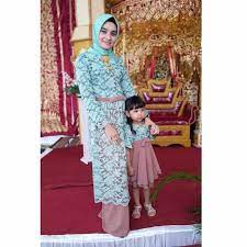 Baju couple kondangan sangat tepat untuk kamu dan pasangan gunakan. 80 Model Baju Pesta Couple Untuk Anak Paling Hist Modelbaju Id
