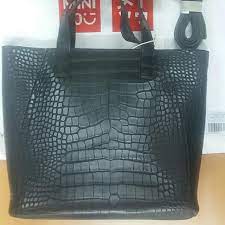 Kamu bisa menemukan penjual tas wanita original dari seluruh indonesia yang terdekat dari lokasi & wilayah kamu sekarang. Tas Crocodile Miniso Jepang Original Olshop Fashion Olshop Wanita Di Carousell