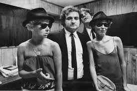 His father was an albanian immigrant, from qytezë, and his mother was also of albanian descent. Dan Aykroyd Et John Belushi Le Blues Et Les Abeilles Gone Hollywood