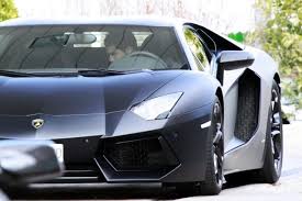 Dónde veranean los famosos más ricos del mundo. Cristiano Ronaldo Gets A New Ride Cristiano Ronaldo Ronaldo Lamborghini Aventador