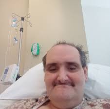 I need help with Xbox. It only stays On for 3 seconds and then switch off  after