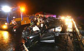 Jalan kuala kangsar) is a road in george town , penang. 3 Killed 6 Injured In 7 Vehicle Pileup On Nse