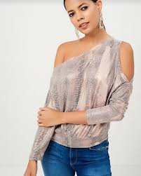 Pin By Ebru Kurt Velioglu On Dikim Fashion Open Shoulder Tops Women