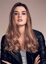 Home hair dye formulas have come a long way, and while they can't quite replicate the work of a professional colourist, it's now possible to get a decent colour job done by yourself! What Is Dip Dye Dip Dye Tips L Oreal Professionnel