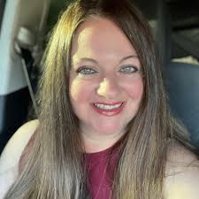 Looking for recommendations for someone to do a wedding cake please