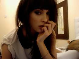 FY ! AMANDA HENDRICK