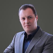 Novo Real Estate Team