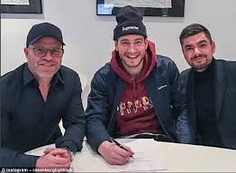 Former arsenal striker nicklas bendtner has announced his retirement from football at the age of 33. Nottingham Forest S Nicklas Bendtner Signs For Rosenberg Daily Mail Online
