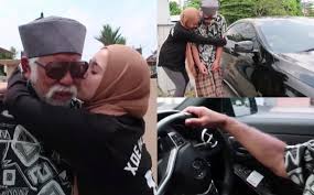 Budak india bawa kereta mewah song. Https Gempak Com Berita Terkini Kurang Seminggu Di Youtube Hajat Raih Lebih 1 Juta Tontonan Trending 1 10871 2018 07 31t23 56 13 000z Monthly 0 5 Https D3avoj45mekucs Cloudfront Net Astrogempak Media Articleasset Hajathh Jpg Ext Jpg Https