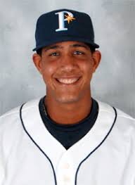 Rays win in 12th, tie for division lead