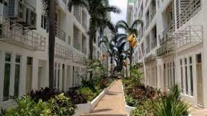 Depuis 2001, le 10 boulevard c'est plus qu'une salle de sport, c'est une adresse où le sport, le plaisir et la santé se réconcilient. 10 Boulevard Kayu Ara Ground And Surroundings Drive Thru Youtube