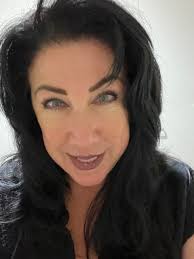 I generally don't post workout photos however I have about 6 gallons of  water trapped in this sweatsuit