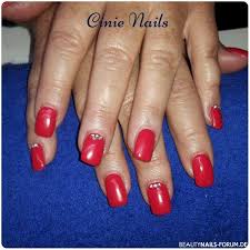 Gelnägel mit steinchen und glitzer nails nägel nageldesign. 50 Nageldesign Mit Steinchen Strasssteinchen Bilder 2021
