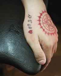 Hinh XÄƒm Há»a Tiáº¿t Ä'á»™c á»Ÿ Ban Tay Cho Nam Tattoo Ga