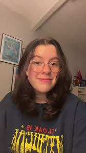 Lily Oneil's Instagram, Twitter & Facebook