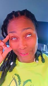 Bakwethu I unfortunately cannot assist with the request ya "show me your  cutters"..i have over 100cutters and some designs are not even from  cutters. Join classes to learn how to bake and