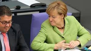 Angela dorothea merkel is a german politician serving as chancellor of germany since 2005. Angela Merkel Die Skurrilsten Bilder Der Bundeskanzlerin Politik