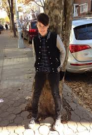 And they make their own rules about their gender. Awesome 101 Best Non Binary Fashion Inspiration Https Fazhion Co 2017 05 11 101 Best Non Binary Fashion In Non Binary Fashion Ftm Fashion Androgynous Outfits