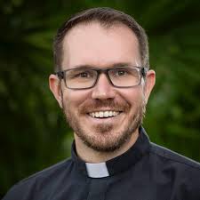 Tom Pringle's Instagram, Twitter & Facebook