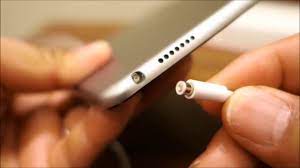 Is Your Smartphone S Headphone Jack Broken Bring It In To Cell Er Today Https Cellerepair Com Smartphone Repair