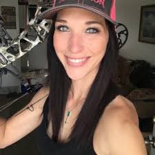 Dani Tyler (@LilyBeePhoto)