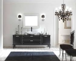 Modello del catalogo mondo convenienza, con mobili dallo stile classico. Idee Per Arredare Un Bagno In Stile Classico Foto Design Mag