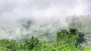 One of the major attractions in this valley is a roaring waterfall that gushes down from 1000 ft height. Igatpuri A Monsoon Bliss Tripoto