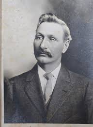 Central Montana connection to Lewistown name and Montana champion title?