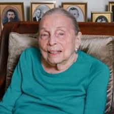 Karen Shimada's Instagram, Twitter & Facebook