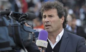 Jun 12, 2021 · pour écrire et réaliser 5e set, en salles mercredi prochain, quentin reynaud s'est inspiré de sa propre expérience (il a été classé 2/6).il raconte le dilemme de son héros, thomas edison, 37 ans, qui, vingt ans plus tôt, a été un des grands espoirs du tennis. Omar Da Fonseca