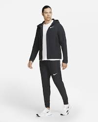 Spor eşofman modelleri, yeni nesil teknolojilerle üretildiği için konforlu antrenman yapma şansı tanıyor. Nike Kisa Uygun Dokuma Erkek Antrenman Esofman Alti Nike Tr