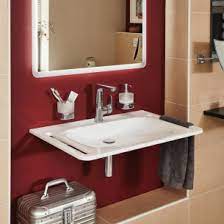 Certains modèles de lavabos de salle de bain pmr peuvent être réglés en hauteur de façon manuelle ou électrique. Personne A Mobilite Reduite Lavabo Handicape Espace Aubade