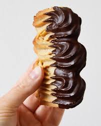 Spritz Petit Biscuit D Enfance Au Chocolat In 2020 Desserts Food Biscuits