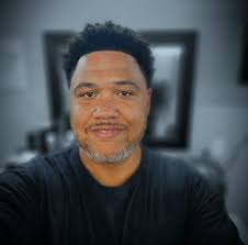 Derrick Mcelroy's Instagram, Twitter & Facebook