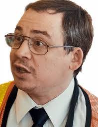 Darryl Muir's Instagram, Twitter & Facebook