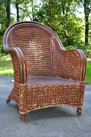 When we love our wicker pieces, it's hard to say goodbye to them. How To Paint Wicker Furniture With A Brush Arxiusarquitectura