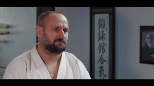 Sélection de cadeaux autour des arts martiaux. Entretien Avec Ghislaine Soulet Commencer Un Art Martial A 50 Ans Cut