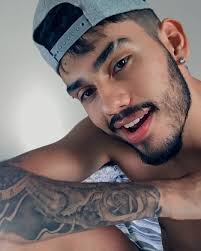 oficialmente meio médico e com pessoas incríveis ao meu lado que me  possibilitaram a chegar até aqui ❤️‍🔥