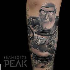 Still have buzz's face to do! Tattoos By Ricardo Ibanez Buzz Lightyear Tattoo Done On The Homie Alanink Sponsors Peakneedles Recoveryaftercare Done Using Empireinks Cheyenne Tattooequipment Buzzlightyear Toystory Pixar Chicagotattooartist Luckykattat Ibanez773 Tattoo