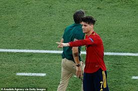 Drawing of o kinder egg box • millions of unique designs by independent artists. Marca Say Spain Are In A Big Mess As Alvaro Morata Says People Are Keen To Pile In On Them T Gate