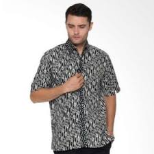 Ternyata corak ini menunjukkan perpaduan budaya tionghoa di tanah salah satu motif yang terkenal adalah batik tujuh rupa. 12 Merk Batik Terkenal Di Indonesia Tokopedia Blog