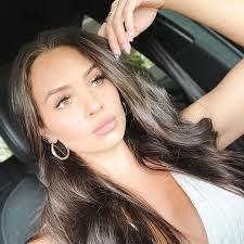 Ashley Flores's Instagram, Twitter & Facebook