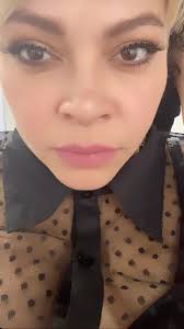 "Reina agárrate esa corona que es solo tuya", #glorymorales  #glorymoraleshair #estilistadepuertorico #estilistapuertoriqueña  #coloristacertificada #estebanmontessalón , Para citas 📲 939-645/7730