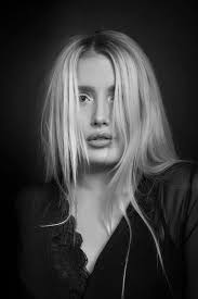 Did a change over yesterday Love the black and white combo