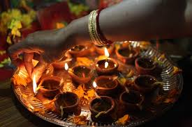 Namun skop perayaan yang akan dikaji oleh kami ialah deepavali dan thaipusam. Deepavali 3 Lokasi Menarik Ini Wajib Di Kunjungi
