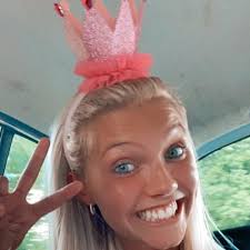 Amy Blakemore (@amyblakemore3)