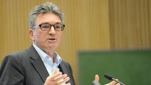 Die dozentin hat die studentin fur ihren vortrag gelobt. Freiburg Nach Dem Mord An Maria L Wie Eine Stadt Ihre Angebliche Unschuld Verlor Archiv